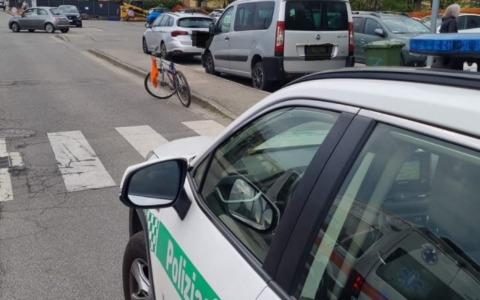 Ciclista 87enne investito da un’auto a Vaprio