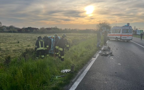 Incidente sulla Sp 2: auto esce di strada, automobilista ricoverata