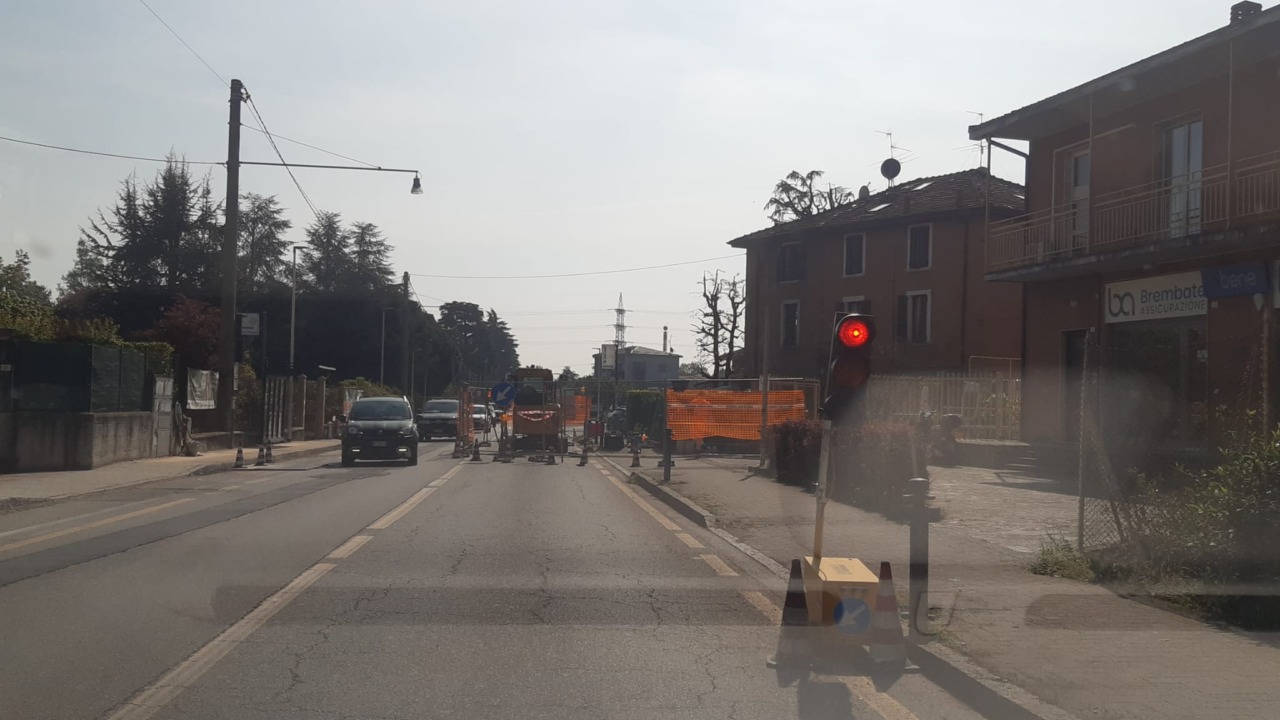 Lavori in corso su via Vittorio Veneto: la rotatoria è quasi pronta