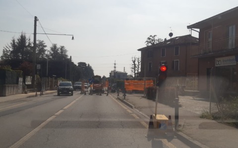 Lavori in corso su via Vittorio Veneto: la rotatoria è quasi pronta