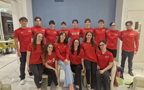 Successo delle Rane rosse nel nuoto: tre titoli nazionali e un secondo posto agli Assoluti