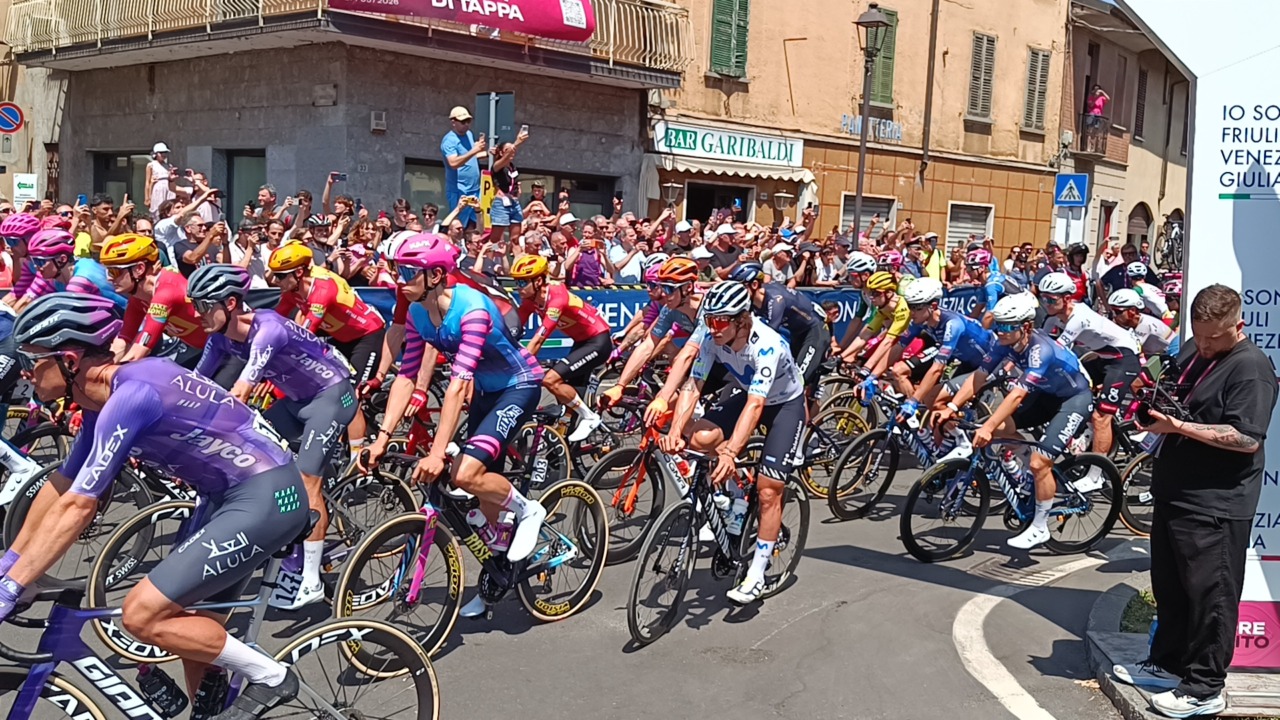 Cassano d’Adda ospita il Giro d’Italia, il sindaco celebra l’evento