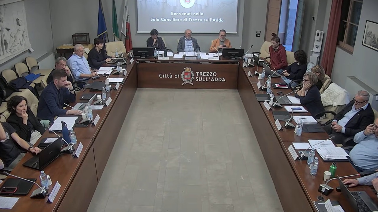 Consiglio comunale di Trezzo: esclusi dalle riprese gli esponenti di minoranza