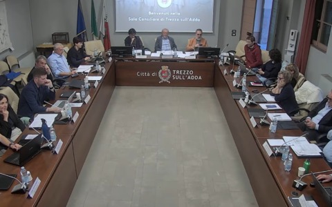 Consiglio comunale di Trezzo: esclusi dalle riprese gli esponenti di minoranza