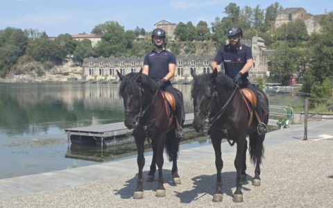 Controllo rafforzato delle sponde dell’Adda e del Naviglio da parte dei Carabinieri a cavallo